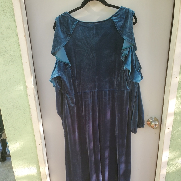 NY Collection Velvet Cold shoulder high low dress - Picture 7 of 7